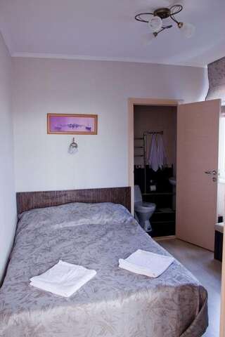 Гостиница Катерина-Комфорт Сочи Номер: Двухместный номер с 2 отдельными кроватями-2